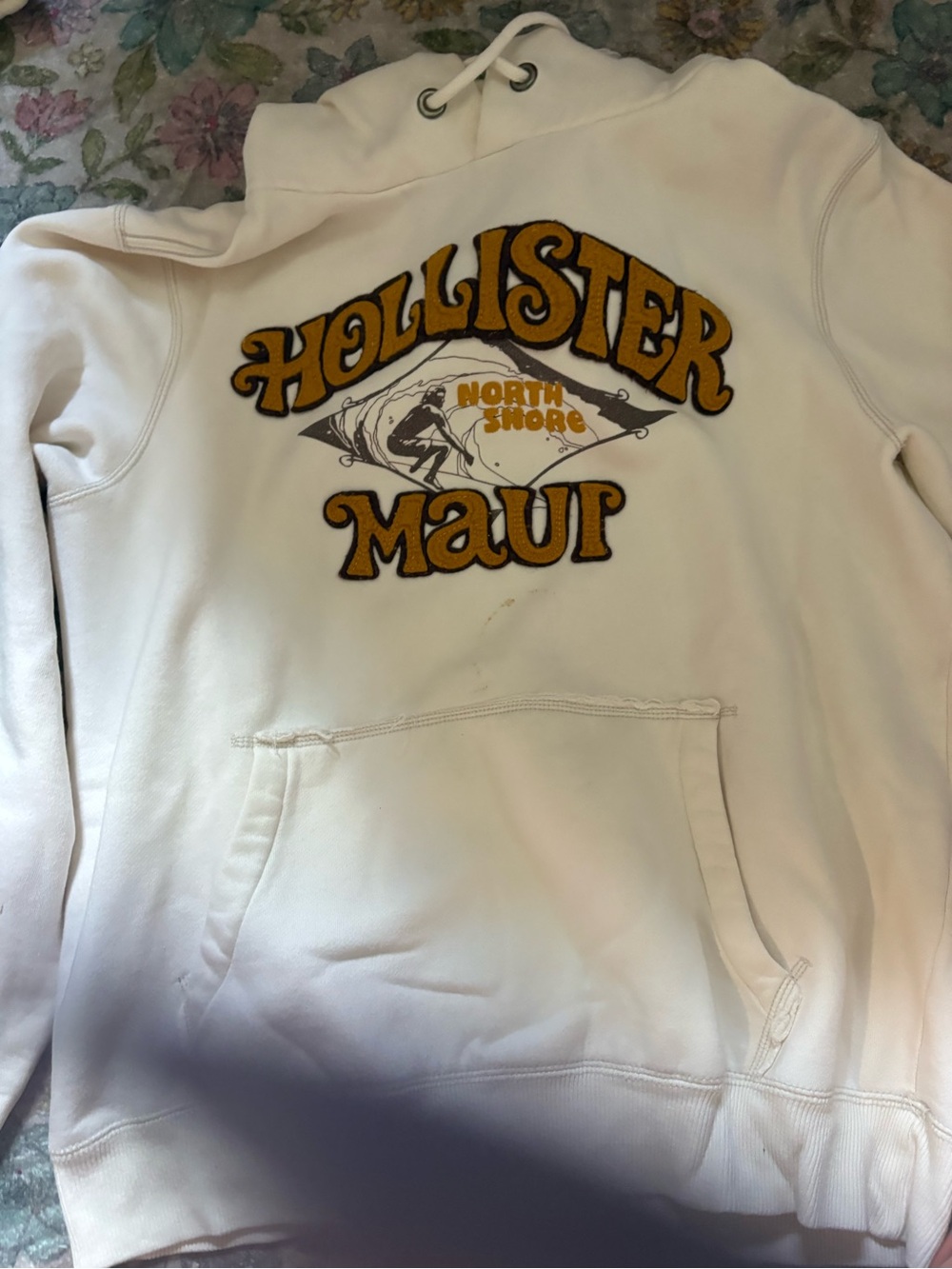 Vintage Hollister Cream Crewneck Sweatshirt with Yellow Graphic